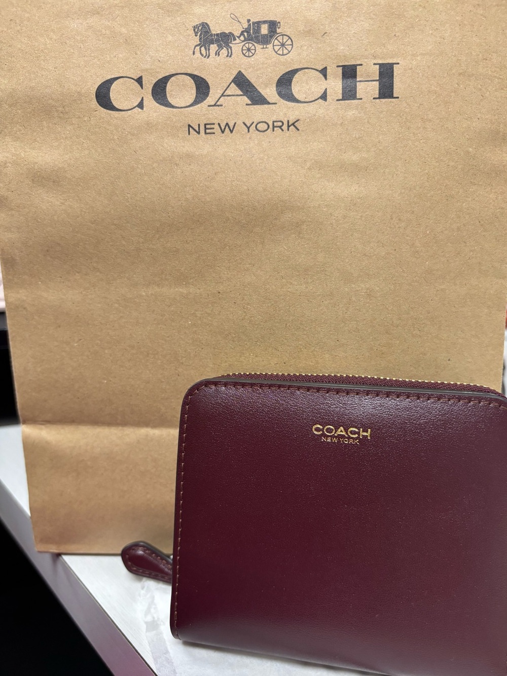 COACH Retail Merlot Calfskin Bi-Fold Wallet Gold Logo Brand New in Bag CW564